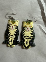 Kitty Cat Dangle Earrings Colorful Hand Painted Wood Vintage humor kitsch art