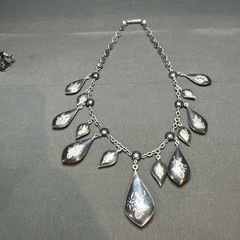 Siam sterling silver Niello bib necklace & Earings 1930’s – 50’s teardrop charms