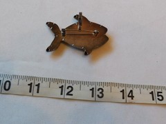 Vintage Unbranded Silver and Gold Tone Pendant / Brooch Pre-owned