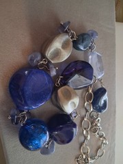 Vintage 90s chunky shades of blue lucite bead necklace. Irregular shaped beads