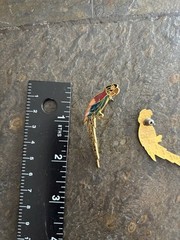 Cloisonné Enamel Parrot Brooch Pin And Earrings Set Gold tone Tropical