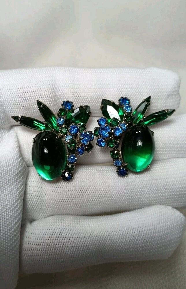 Vintage Delizza and Elster Juliana Green Cabochon Floral Clip on Earrings