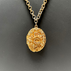 Vintage Napier Flower Locket Pendant w/ Original Photo on Gold Toned Chain 28″
