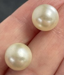 Vintage 10mm Faux Pearl Stud Earrings