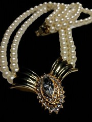 Vintage 2 Strand Faux Pearl Choker Necklace Art Deco Gold Crystal Rhinestone Bow