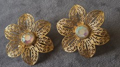 Vintage Gold Tone Filigree Flower Clip On Earrings Aurora Borealis AB Rhinestone