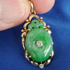 Original EARTH MINED JADEITE JADE DIAMOND Deco Pendant Vintage SOLID 14K GOLD