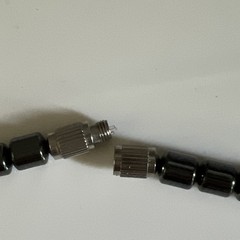 Vintage Hematite Jade Quartz Chip Stone Necklace 17″ Screw Closure