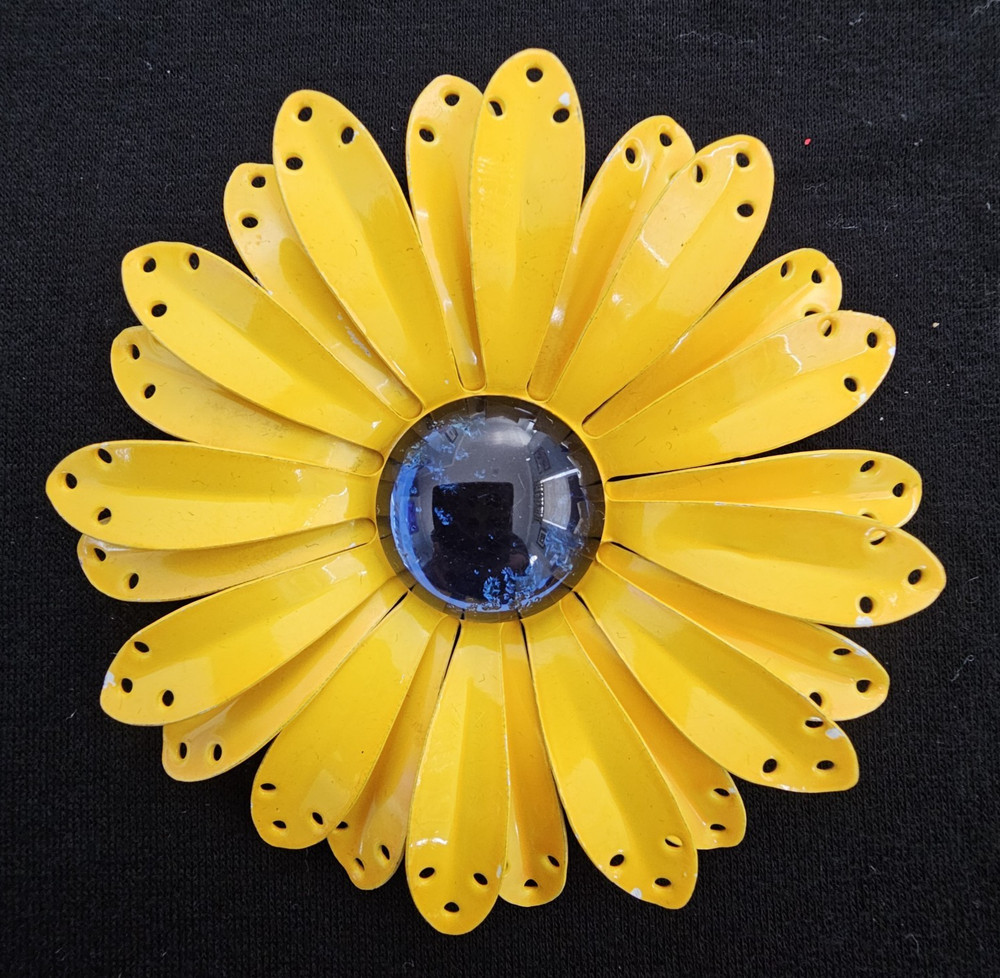 Vtg Yellow Enamel Blue Cabochon Layered Daisy Flower Brooch Pin 3″ Mod 60s Retro