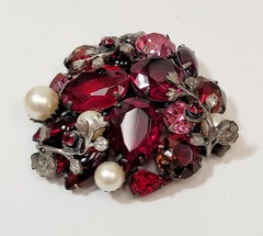 Vintage Regency Red Pink Givre Rhinestone Flower Vines Brooch Faux Pearls