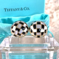Tiffany & Co. 18K 750 Yellow Gold Mother Of Pearl and Onyx Mosiac Cufflinks with
