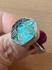 VINTAGE CARVED FLOWER AQUA BLUE GLASS RING 925 STERLING UNIQUE HEXAGON SHAPE
