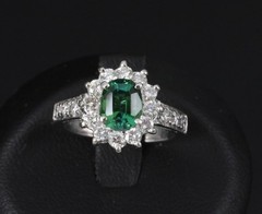 Vintage 1.19ct Chrome Green Tourmaline & 0.73ct Diamond Platinum Ring, Size 5.5