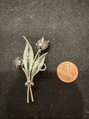 SORRENTO 925 Sterling Silver Antique Real Hematite Gem Floral Filigree Brooch