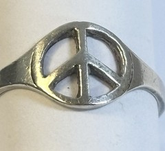 Vintage 925 Sterling Silver Peace Sign Ring Size 6 3/4