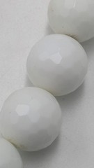 Vintage 17mm Faceted Milk Glass Chunky Beaded Runway Collar Necklace 15.5″