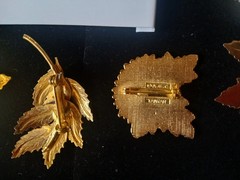 Vtg lot Brooch Pins Autumn Leaves Costume Jewelry Avon BSK KC Kohl’s carded FALL