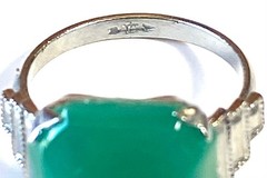 VINTAGE ART DECO CHALCEDONY RING SIZE 4 3/4 VERY ELEGANT VERY NICE SIGNED