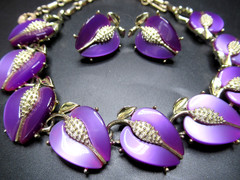 LISNER Purple Thermoset Leaves Vintage Necklace Earring Set
