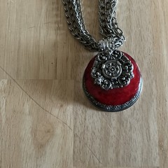 Intage Anthony Alexander. Boho-chic Chunky Necklace Red Lucite Pendant