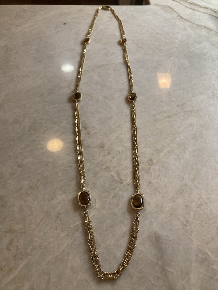 SARAH COVENTRY TRIPLE STRAND NECKLACE GOLD TONE CUT AMBER GLASS VTG 1950s