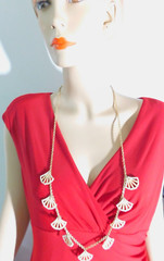 White Peach Acrylic Rhinestone Gold Tone Metal Fan Dangle Chain Necklace Vintage