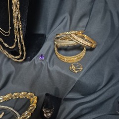 Jewelry Vintage to Modern Costume Mixed Lot Estate Gold Tone
