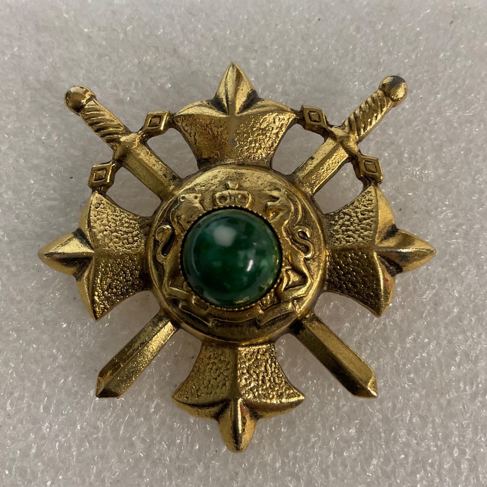 Gold Tone Crossed Swords Brooch Green Cabochon 1.75in 15.2g