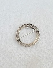 Antique Vtg 14k White Gold Filigree Art Deco Bow Ribbon Wreath Brooch Pin