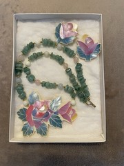 Vintage Lady Remington Inlaid Mother of Pearl and Stone Necklace/Earring Set