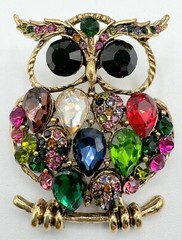 T16-1731 BROOCH GOLD TONE PIN 1.9″ ANIMAL RHINESTONE OWL BIRD COLORFUL