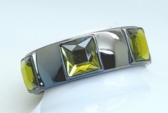 SQUARE GREEN FAUX STONE GUNMETAL TONE PLASTIC FASHION JEWELRY BANGLE BRACELET
