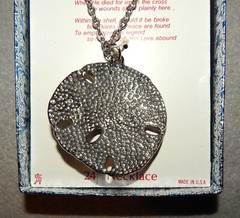 Vintage Sand Dollar Necklace – 24″ chain, 1 3/4″ Sand Dollar (‘Silver’ tone) New