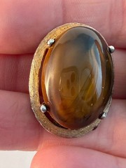 Vintage Faux Tiger Eye Seleni Gold Tone Clip Earrings Chunky Honey Brown Swirl