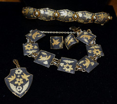 VTG Japanese Damascene Jewelry Set Bracelet Pendant Clip-On Earring INLAY