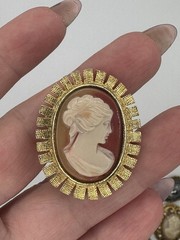 9 Piece Vintage Cameo Lot. Trinket Box, Florenza Brooch/pendant, W Germany