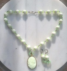 SALE! VINTAGE URANIUM LADY CAMEO PENDANT 1930’S URANIUM GLASS BEAD NECKLACE SET