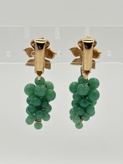 Vintage Marvella Clip On Earrings Set Faux Jade Grape Clusters Dangle Gold 1.5in