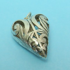 Long on Love! Elongated Scrollwork Heart 925 Sterling Silver Pendant 1-1/4″ 8.3g