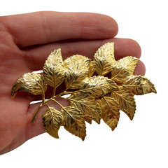 Large Gold Leaf Brooch 1990s 2000s Botanical Statement Pin 9cm