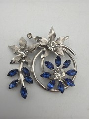 Vintage Jewels by Jenay Rhodium Plated Blue + White Rhinestone Brooch Pin
