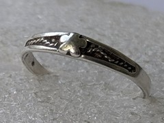 Vintage ring sterling silver 925 Size 7 Wt 1.03g Ukrainian Dainty Flower Band