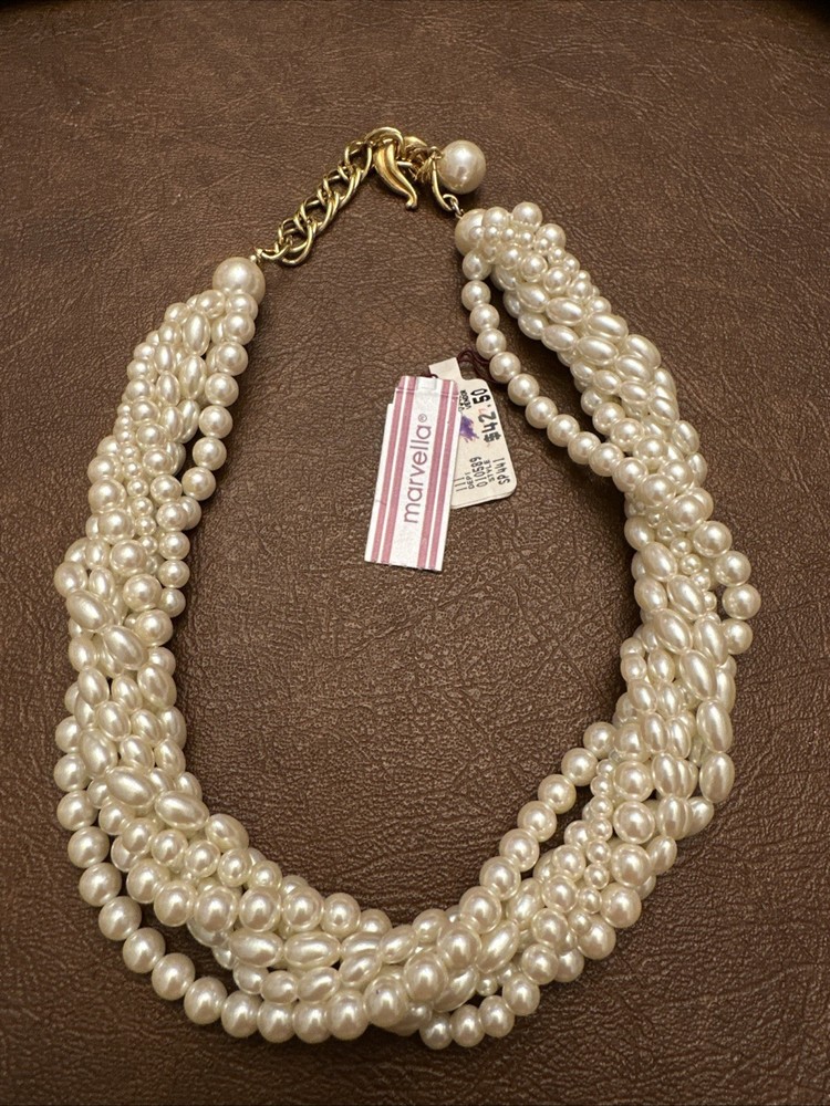 Vintage Marvella Gold Tone 8 strand faux pearl necklace Nwt