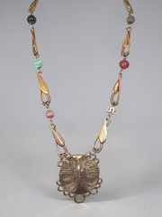 VINTAGE LARRY VRBA FOR CASTLECLIFF PRIMITIVE TRIBAL FACE PENDANT NECKLACE