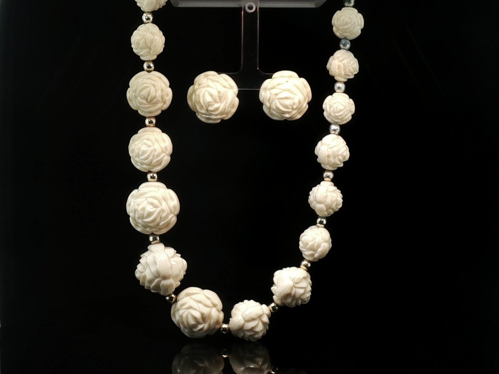 Vintage Carved Rose Bead Necklace & Earrings Set – Ivory Floral Jewelry