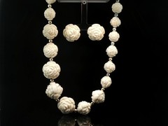Vintage Carved Rose Bead Necklace & Earrings Set – Ivory Floral Jewelry
