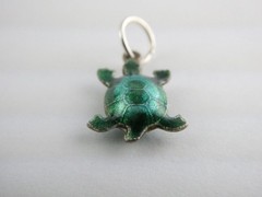 Vintage Sterling Silver Green Enameled Turtle Charm Pendant 1g 7/8 Inch Length