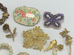 Vintage Estate 36pc Jewelry Lot Brooches Pins Celluloid Metal Stones Religious
