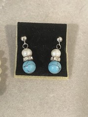 Vtg Danbury Mint Turquoise Pearl Crystal Set 19″ Necklace, 8″ Bracelet, Earrings