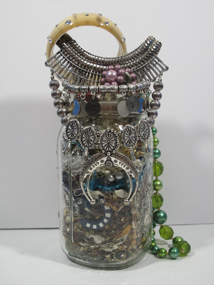 1.75 lbs Mystery Jewelry Lot VTG to Now All Wearable Necklaces~JAR NOT INCLUDED